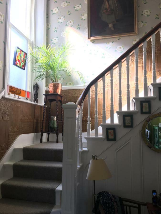 Anne'S House Bed & Breakfast เฮสติงส์ ภายนอก รูปภาพ