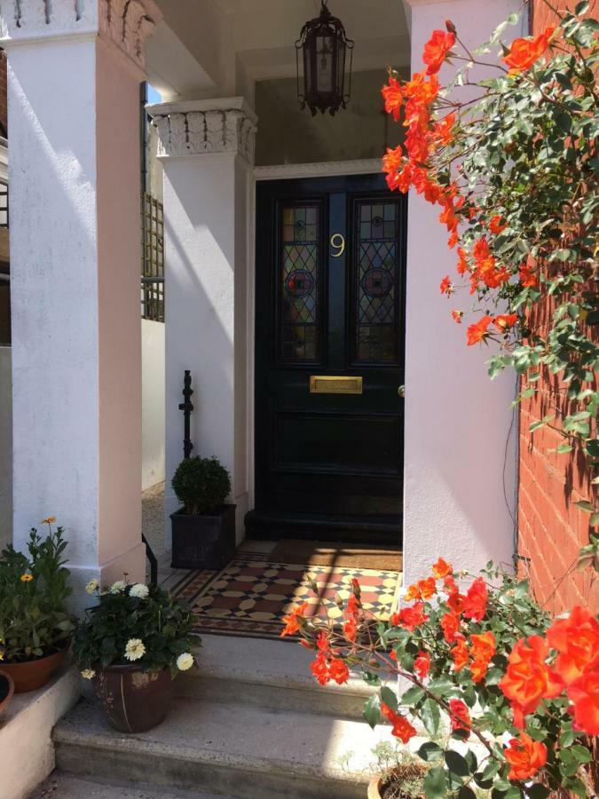 Anne'S House Bed & Breakfast เฮสติงส์ ภายนอก รูปภาพ